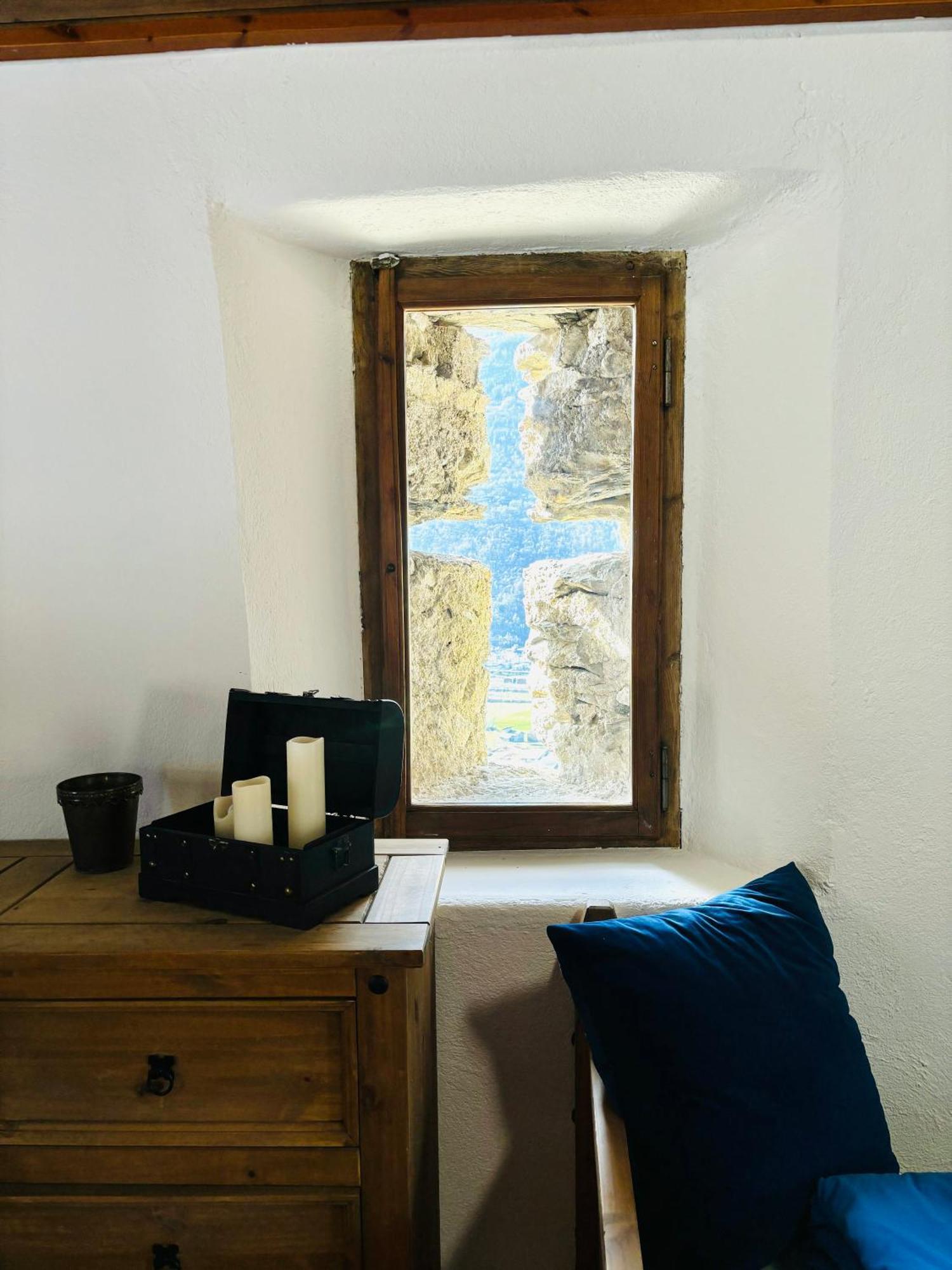 Foppoli Castle, Private 11Th Century Fortress With Panoramic View, Sauna And Hot Tub Overlooking The Valtellina Mazzo di Valtellina Exterior foto